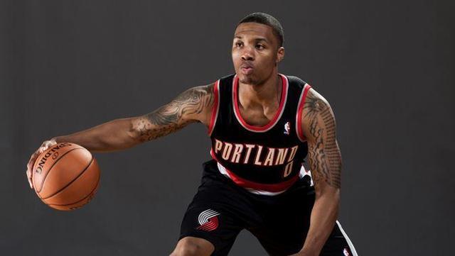 持上做出更 持上做出更